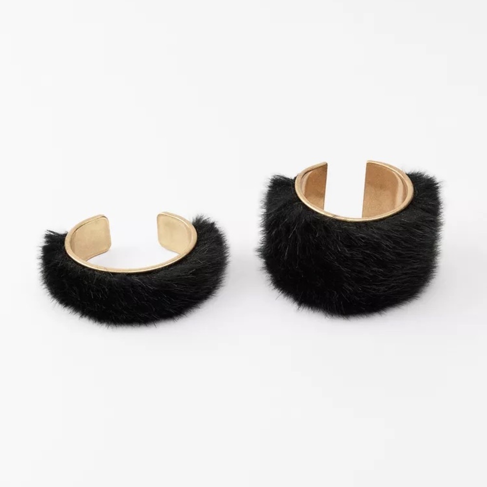 NWOT. Zara Limited Edition Golden/Black Faux Fur Bracelet Set.
